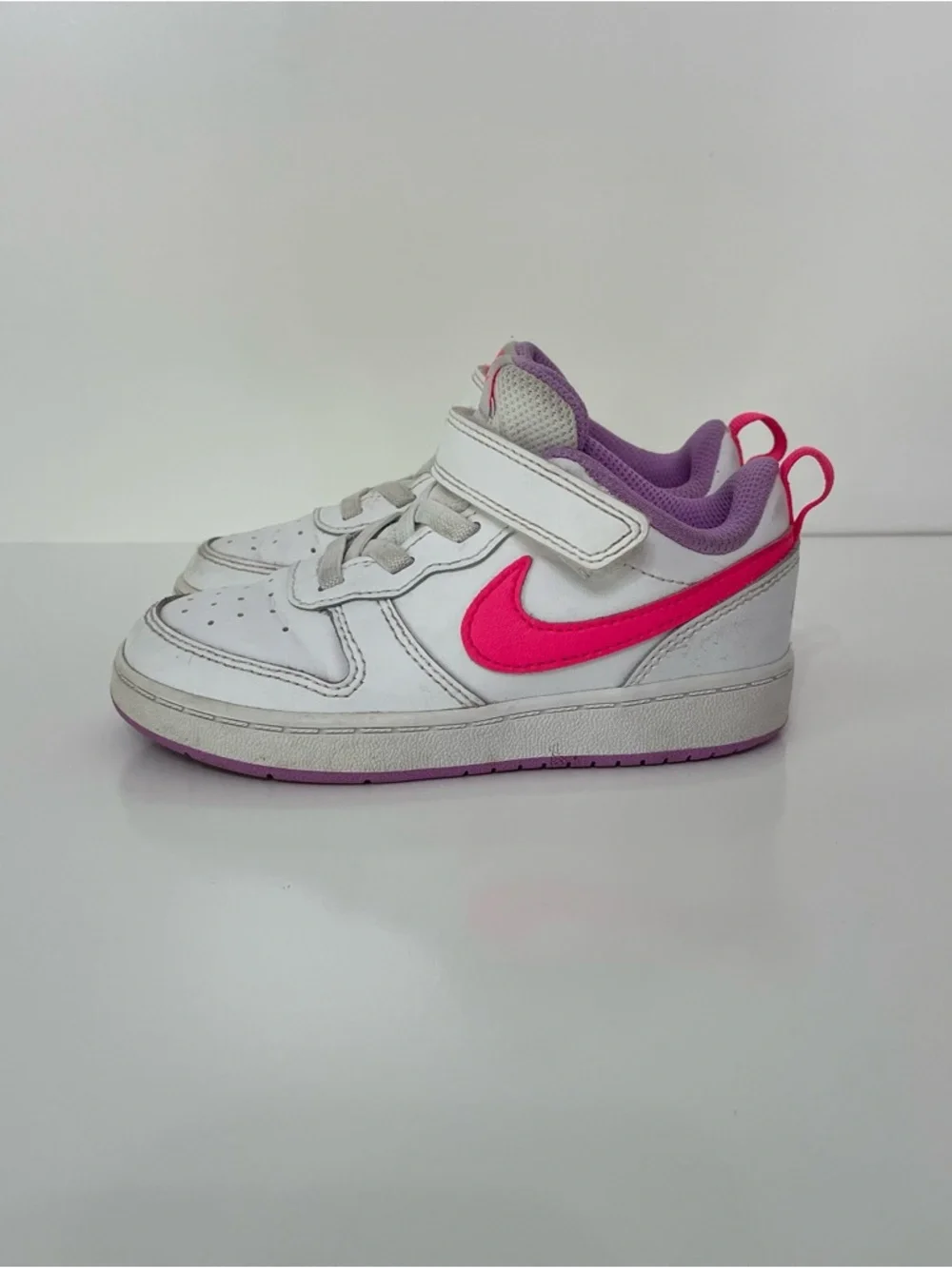 Nike Girls Court Borough Low White Pink Purple Sneakers, size 9C